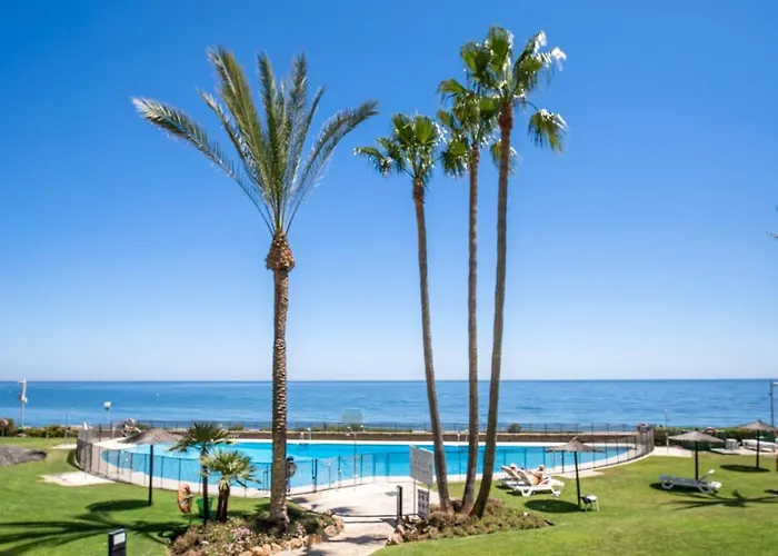 شقة Beach-line With 3 Bedrooms In إِستيبونا