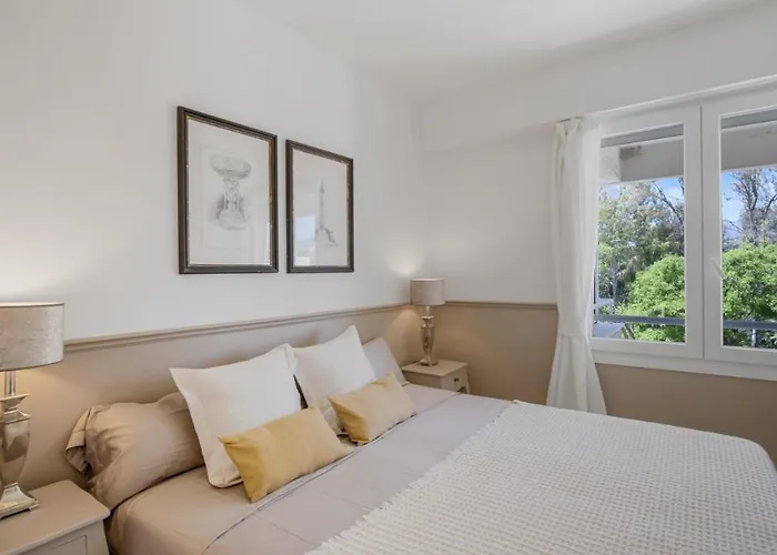 Apartment Beach-line With 3 Bedrooms In