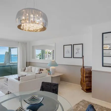 Beach-line With 3 Bedrooms In