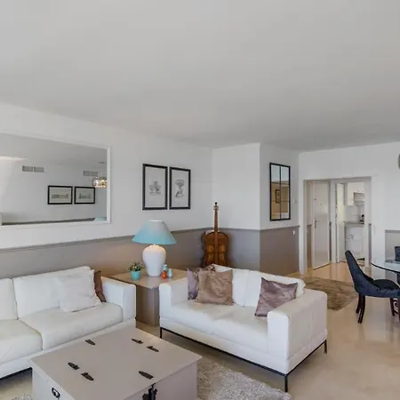 Beach-line With 3 Bedrooms In Апартаменты Эстепона